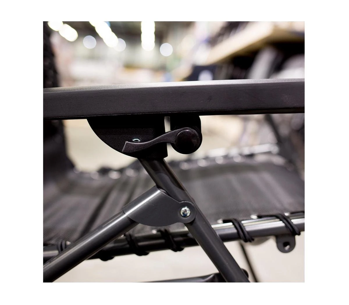 Redwood Relaxstoel Classic - Camping relaxstoel opvouwbaar - Zwart Redwood Relaxstoel Classic - Camping Relaxstoel Opvouwbaar - Zwart -Bo-Camp Verkoop 1200x1050 4