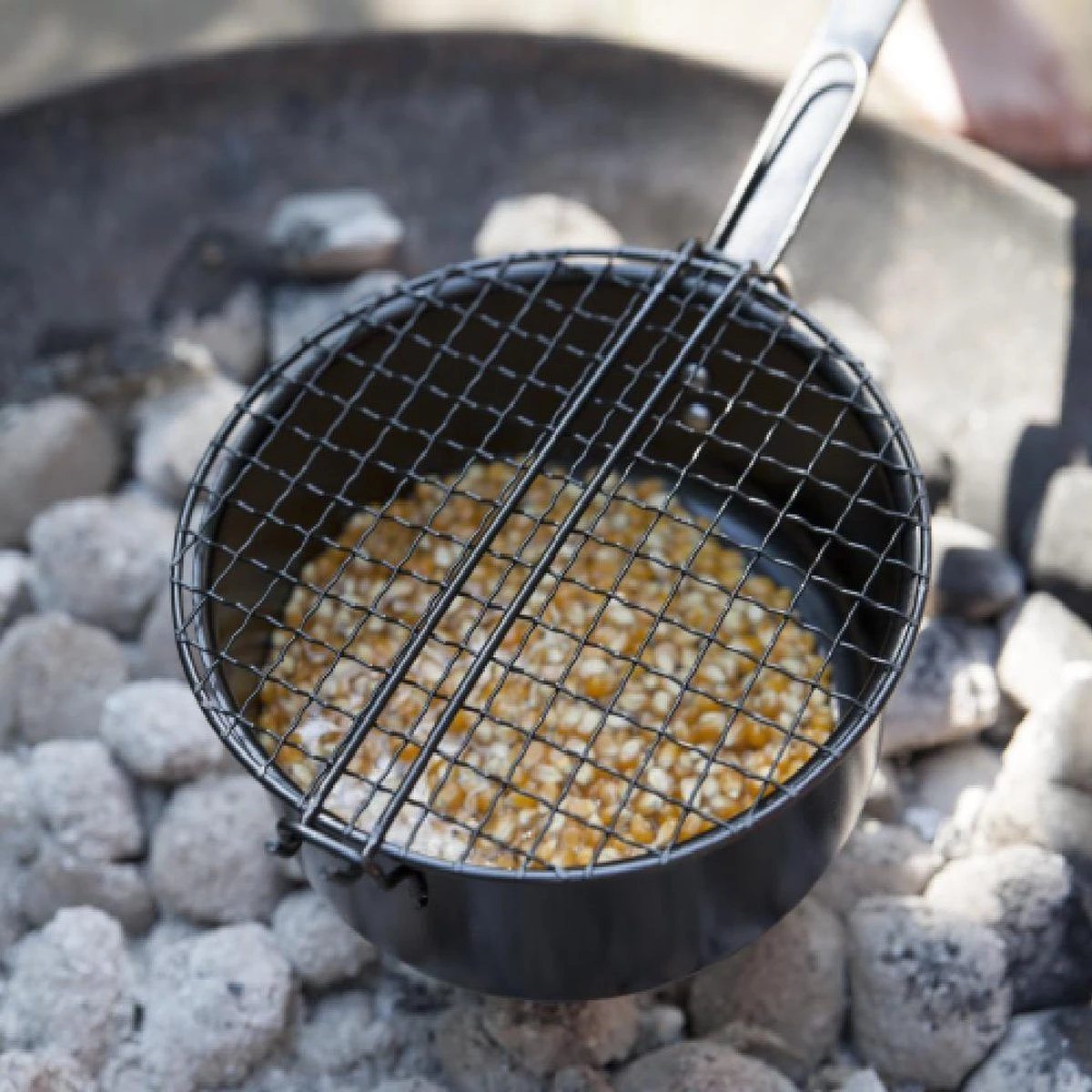 Esschert Design - Popcornpan - Kampvuur Esschert Design - Popcornpan - Kampvuur -Bo-Camp Verkoop 1200x1200 1183