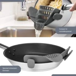 SensaHome- Siliconen Vergiet - Keuken Afgietdeksel - Afgiethulp - Siliconen - BPA Vrij - Grijs 5 SensaHome- Siliconen Vergiet - Keuken Afgietdeksel - Afgiethulp - Siliconen - BPA Vrij - Grijs -Bo-Camp Verkoop 1200x1200 1200