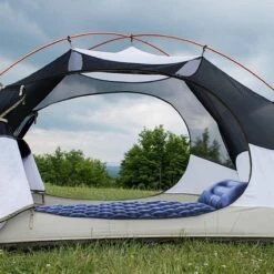 TRVLMORE Slaapmat - Zelfopblazend - 1 Persoons - Ingebouwde Pomp En Kussen - Blauw -Bo-Camp Verkoop 1200x1200 1269