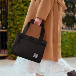 Brisby 4 Laags Geïsoleerde Koeltas - Lunchtas 10 Liter - Zwart -Bo-Camp Verkoop 1200x1200 1403