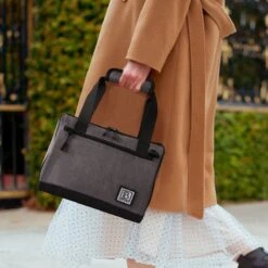 Brisby 4 Laags Geïsoleerde Koeltas - Lunchtas 10 Liter - Donkergrijs -Bo-Camp Verkoop 1200x1200 1429