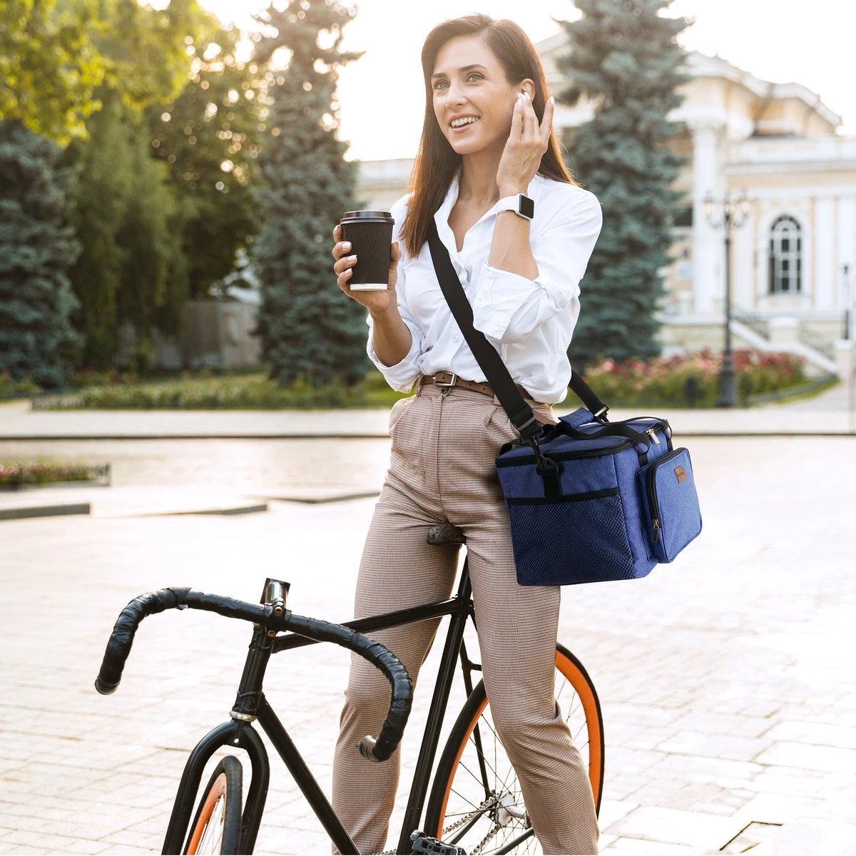 Packaway 4 Laags Geïsoleerde Koeltas - Lunchtas 15 liter - Blauw Packaway 4 Laags Geïsoleerde Koeltas - Lunchtas 15 Liter - Blauw -Bo-Camp Verkoop 1200x1200 1807