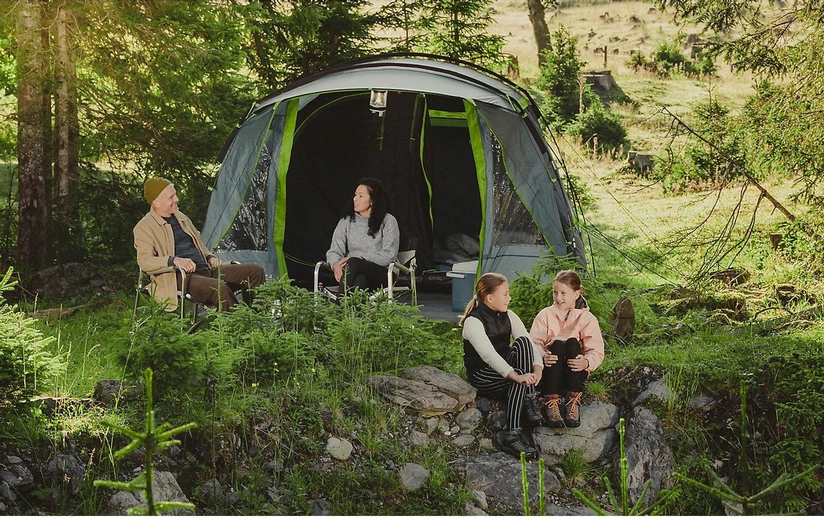 Coleman Vail 4 Tunneltent - Familie Tent - 4-Persoons - Grijs/Groen Coleman Vail 4 Tunneltent - Familie Tent - 4-Persoons - Grijs/Groen -Bo-Camp Verkoop 1200x754 6