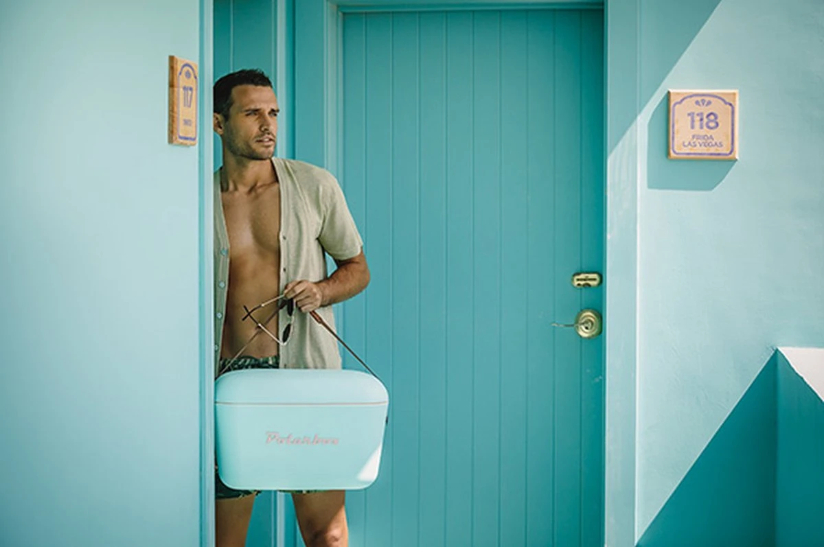 Polarbox Koelbox met Schouderband - Pastelgroen - 20 Liter - 45x30x(H)27cm Merkloos Polarbox Koelbox Met Schouderband - Pastelgroen - 20 Liter - 45x30x(H)27cm -Bo-Camp Verkoop 1200x797 6