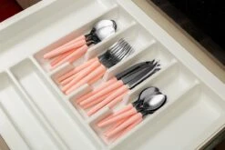 Di Solle Inova D - 6 Persoons Bestekset - Handige Opbergbak Met Raspdeksel - 26 Delig - Baby Pink 5 Di Solle Inova D - 6 Persoons Bestekset - Handige Opbergbak Met Raspdeksel - 26 Delig - Baby Pink -Bo-Camp Verkoop 1200x800 146