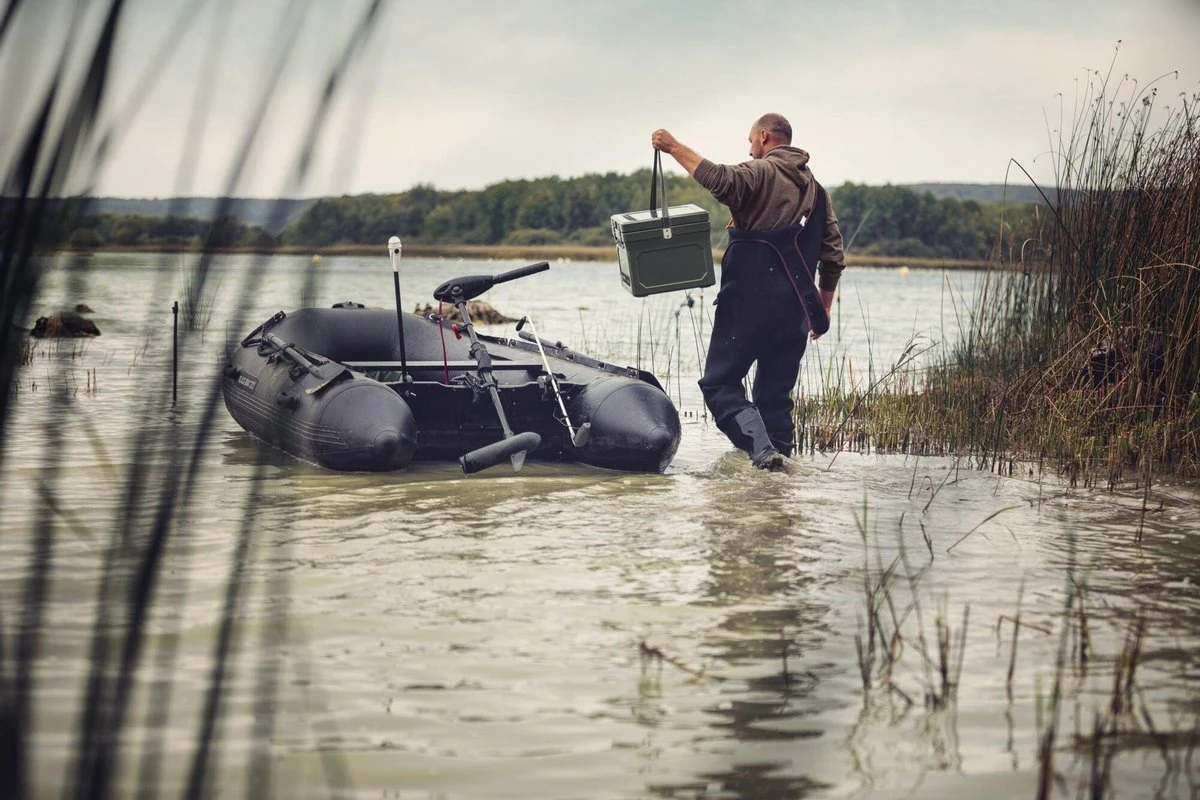 Dometic Cool-Ice WCI 22 - passieve koelbox - 22 Liter - kleur groen Dometic Cool-Ice WCI 22 - Passieve Koelbox - 22 Liter - Kleur Groen -Bo-Camp Verkoop 1200x800 173