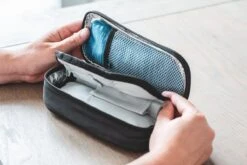 Smart Cool'R Diabetes Tas - Diabetes Etui - Insuline Koeltas - Insuline Etui - Diabetes Tasje - Medische Koeltas Voor Insulinespuit Met 2 Ice Packs Voor Optimale Temperatuur 5 Smart Cool'R Diabetes Tas - Diabetes Etui - Insuline Koeltas - Insuline Etui - Diabetes Tasje - Medische Koeltas Voor Insulinespuit Met 2 Ice Packs Voor Optimale Temperatuur -Bo-Camp Verkoop 1200x800 176