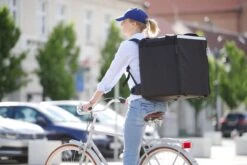 Hendi Pizza & Voedsel Bezorgrugtas Geïsoleerd - 41x41x(H)49cm 5 Hendi Pizza & Voedsel Bezorgrugtas Geïsoleerd - 41x41x(H)49cm -Bo-Camp Verkoop 1200x800 184