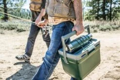 Stanley The Easy Carry Outdoor Cooler 15,1L - Koelbox - Green 3 Stanley The Easy Carry Outdoor Cooler 15,1L - Koelbox - Green -Bo-Camp Verkoop 1200x800 195