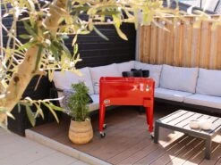 AXI Retro Cooler Rood - Koeler Met Wielen - 76L Inhoud - Koelbox Met Aftapkraan 6 AXI Retro Cooler Rood - Koeler Met Wielen - 76L Inhoud - Koelbox Met Aftapkraan -Bo-Camp Verkoop 1200x900 78