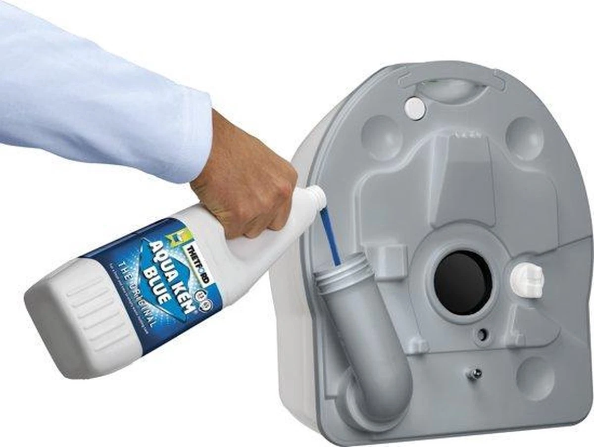 Thetford Aqua Kem Blue - 2L Thetford Aqua Kem Blue - 2L -Bo-Camp Verkoop