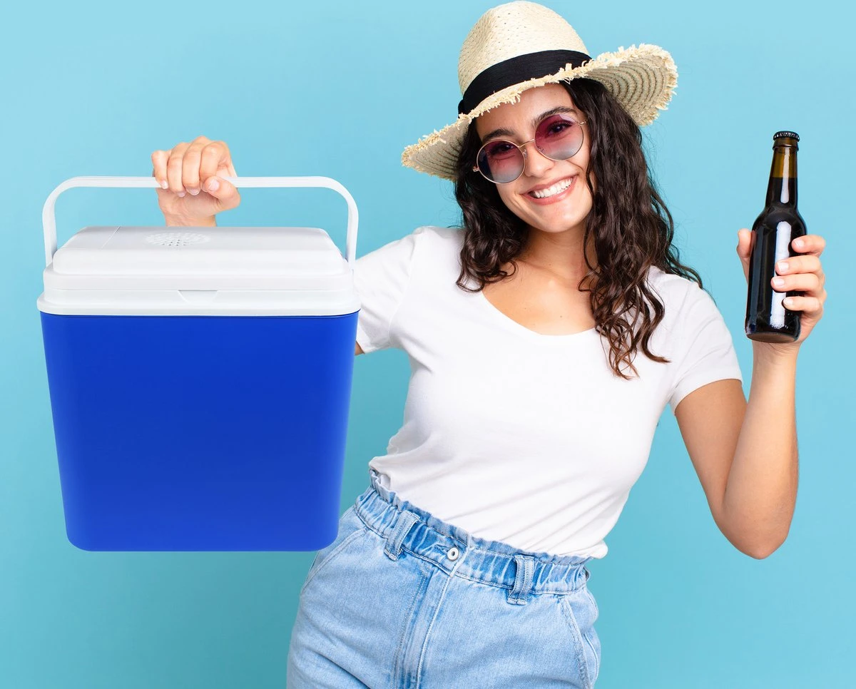 Niceey Thermo Elektrische Koelbox - 24 Liter - Koelbox Elektrisch 12v 230 Volt - Coolbox - Koelt & Verwarmt - Blauw Niceey Thermo Elektrische Koelbox - 24 Liter - Koelbox Elektrisch 12v 230 Volt - Coolbox - Koelt & Verwarmt - Blauw -Bo-Camp Verkoop 1200x966 7