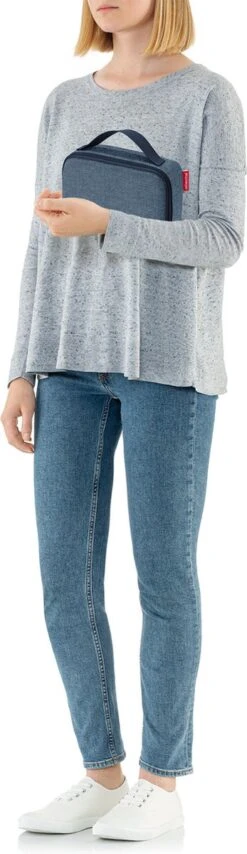 Reisenthel Thermocase Lunchbox - 1,5L - Twist Blue Blauw 2 Reisenthel Thermocase Lunchbox - 1,5L - Twist Blue Blauw -Bo-Camp Verkoop 347x1200 2