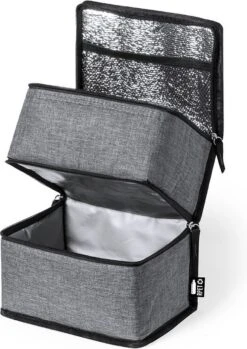 Merkloos Koeltas Met Dubbel Compartiment - Lunchtas - Koeltasje Lunch - Koelelementen - Koud - Warm - Isolatie - Volwassenen - Dames - Heren - 14 X 22 Cm - Polyester - RPET - Aluminium - Grijs 5 Merkloos Koeltas Met Dubbel Compartiment - Lunchtas - Koeltasje Lunch - Koelelementen - Koud - Warm - Isolatie - Volwassenen - Dames - Heren - 14 X 22 Cm - Polyester - RPET - Aluminium - Grijs -Bo-Camp Verkoop 849x1200 7
