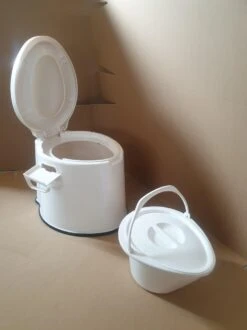 Merkloos Camping Toilet - Porta Potti - Kampeer Toilet - Mobiele Toilet - WC - Draagbaar 7 Liter -Bo-Camp Verkoop 899x1200 5