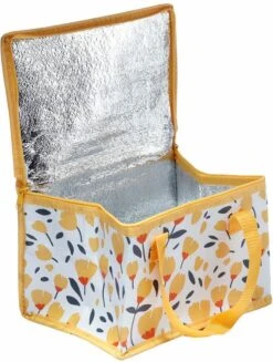 Kleine Lunch/sixpack Koeltas - Boterbloem Print - 20 X 30 Cm - 12 L 6 Kleine Lunch/sixpack Koeltas - Boterbloem Print - 20 X 30 Cm - 12 L -Bo-Camp Verkoop 906x1200 2